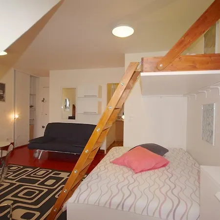 Le Pantheon Apartment *
